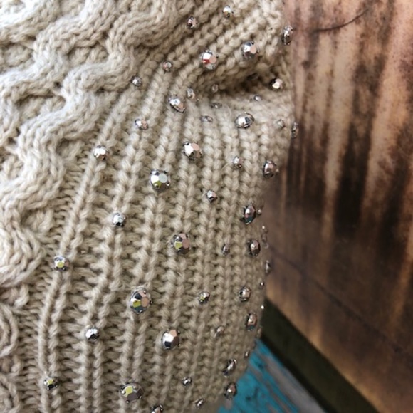 Women's Beige Hand Knit Winter Hat w / Rhinestones O/S - Picture 3 of 9